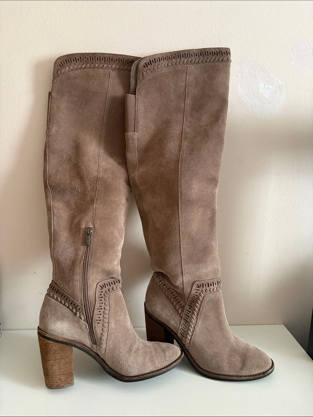 Vince Camuto vince camuto